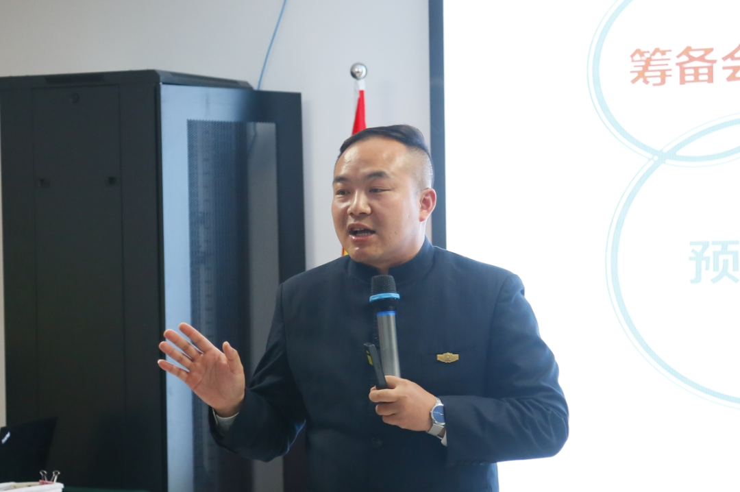 ��������רעΪ����·���ϵ�����ƽ̨